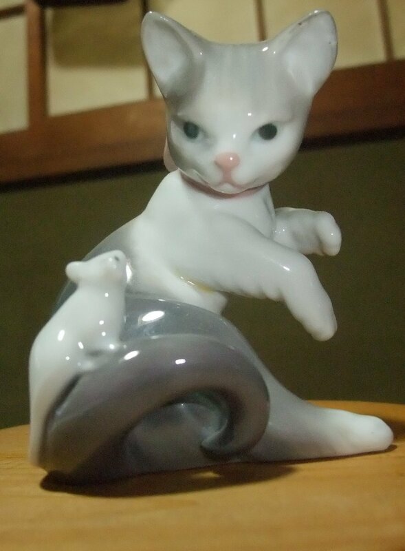 リヤドロ LLADRO 猫 スペイン製 陶器 置物