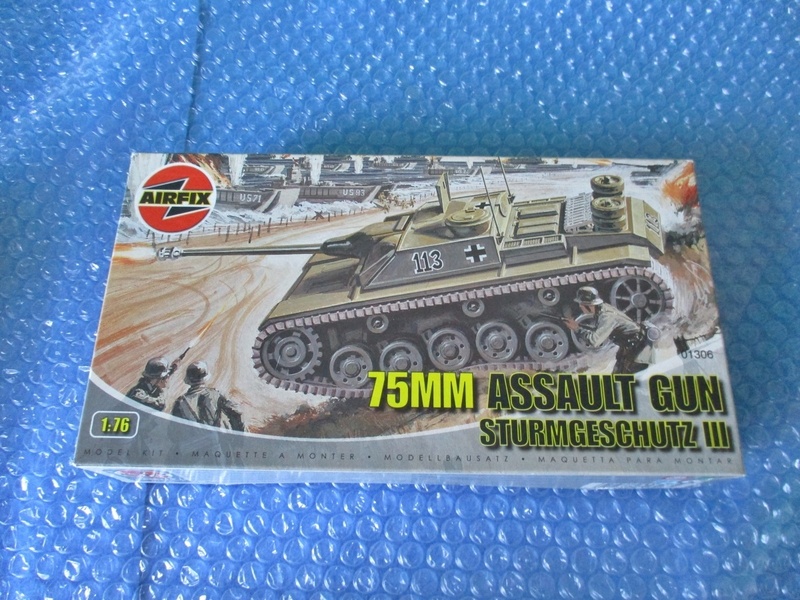 プラモデル エアーフィックス AIRFIX 1/76 75MM ASSAULT GUN STURMGESCHUTZ III 未組み立て 昔のプラモ 海外のプラモ