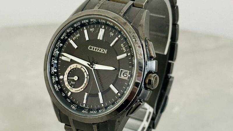 ◇【稼働品】CITIZEN シチズン ATTESA アテッサ F150-T021590 エコドライブ 電波ソーラー デイト メンズ 腕時計 保管品◇