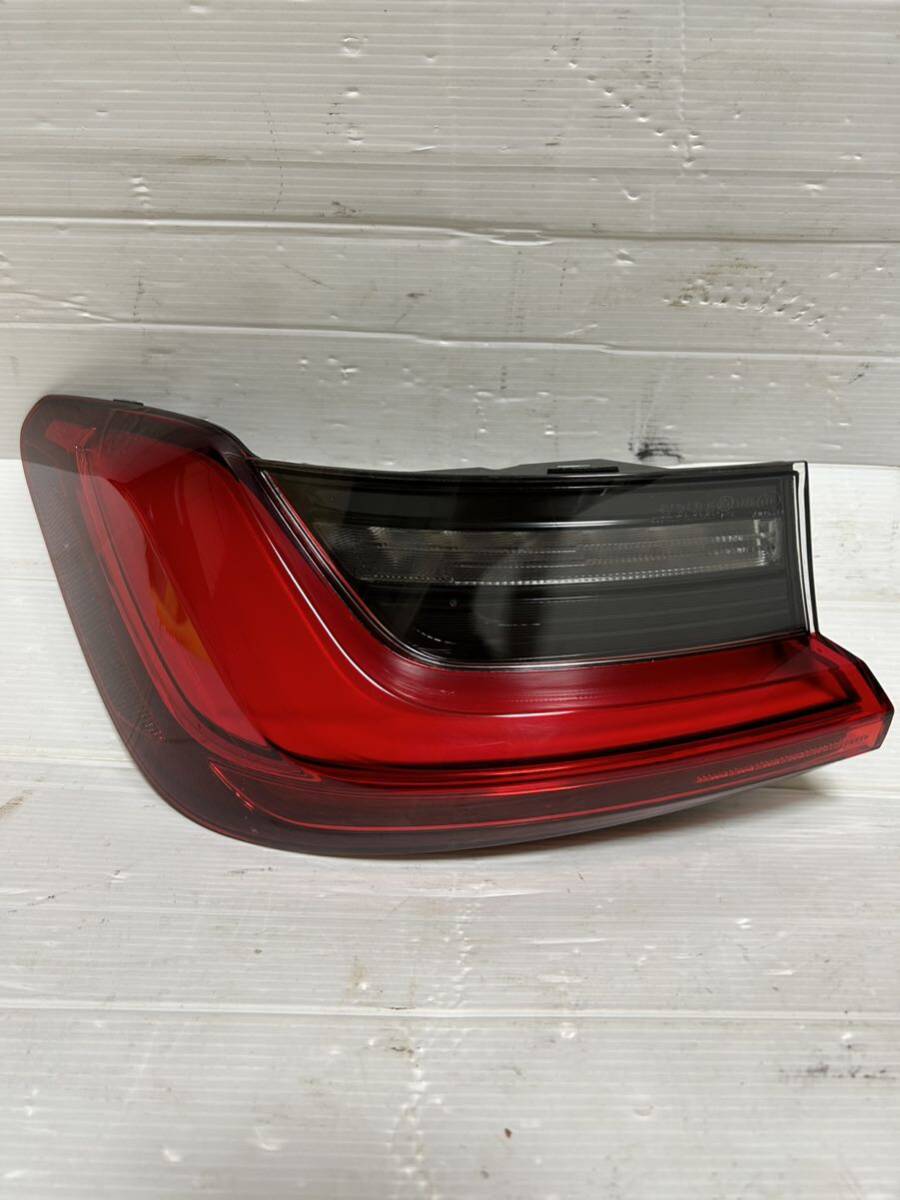 BMW 3シリーズ F20テールライト 左側