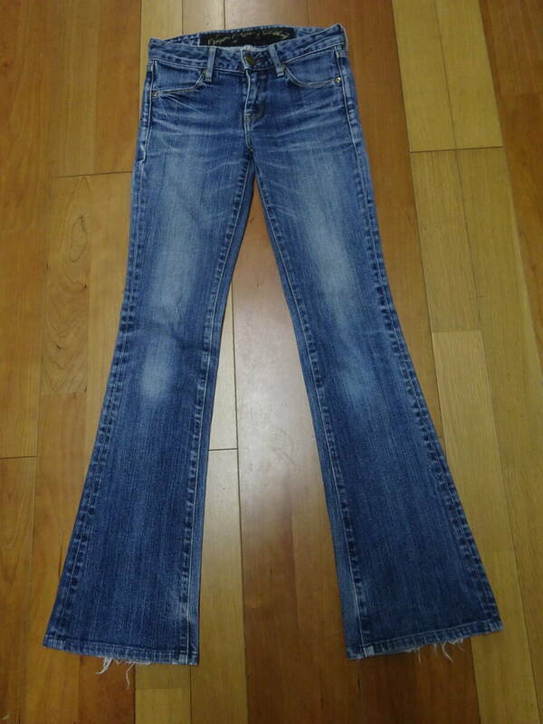 ■B-66 ■Levi's　リーバイス　ブーツカットデニムパンツ　サイズ25インチ