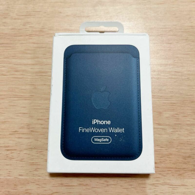 ★新品★ 純正 MagSafe対応iPhoneファインウーブンウォレット・パシフィックブルー　385B