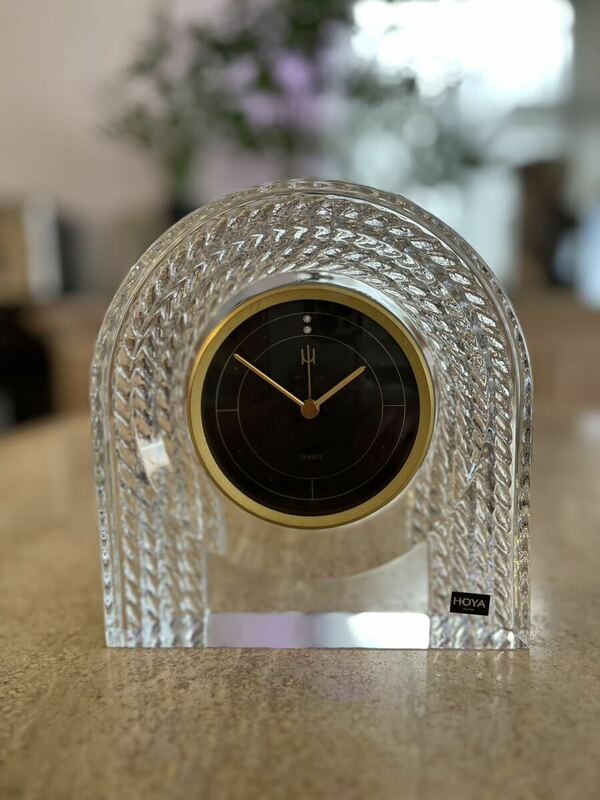 HOYA CRYSTAL ホヤクリスタル どっしりとしたガラスの置時計 作動確認済み