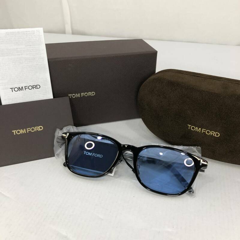 未使用〇TOM FORD EYEWEAR トムフォード サングラス 日本企画モデル TF1040-D ブラック×シルバー/ブルー