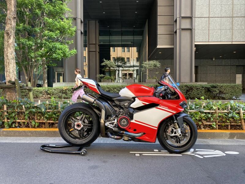 DUCATI 1299 Superleggera スーパーレッジェーラ ローン可 ワンオーナー 世界限定500台 Akrapovic レーシングエキゾースト 純正マフラー付