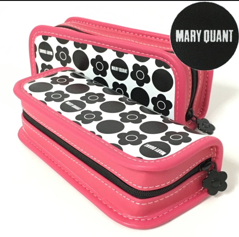 【新品】マリークワント　MARY QUANT　マリクワ　デイジー　メガネケース　眼鏡　2個　セット　まとめ売り　　メガネ拭き　ピンク　黒