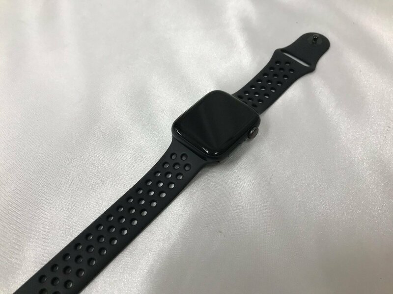 キングラム[12] ★初期化済み★ Apple watch アップルウォッチ NIKE SE ナイキ 44mm 100@I89 ★送料無料★