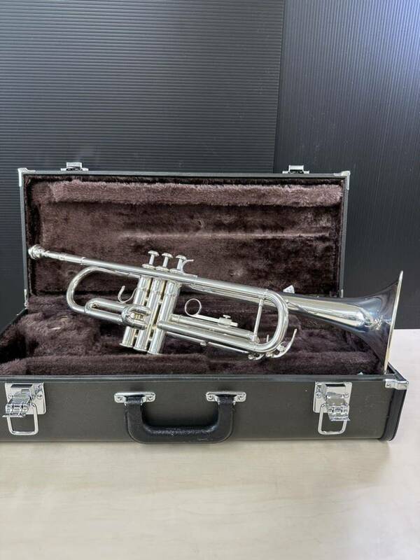 YAMAHA ヤマハ トランペット YTR2335 金管楽器 楽器 音楽 ハードケース付 現状品/保管品