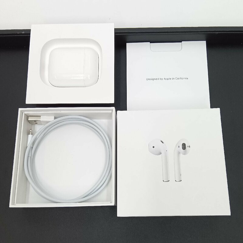 [9304‐009S]　Apple　AirPods 第2世代 　A2031 A2032 A1602 【中古】 現状販売　アップル　紐づけ解除済　本体・ケース・箱・充電ケーブル