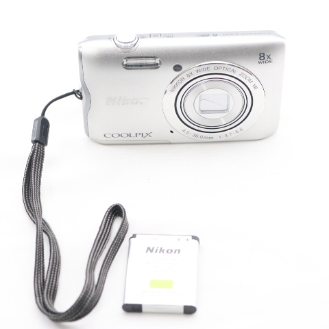 Nikon a100