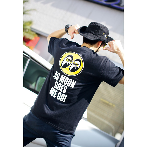 XXLサイズ 送料込み MOONEYES As MOON Goes We Go Tシャツ ムーンアイズ ブラック 黒 車 バイク がお好きな方にぜひ 2XLサイズ 3Lサイズ