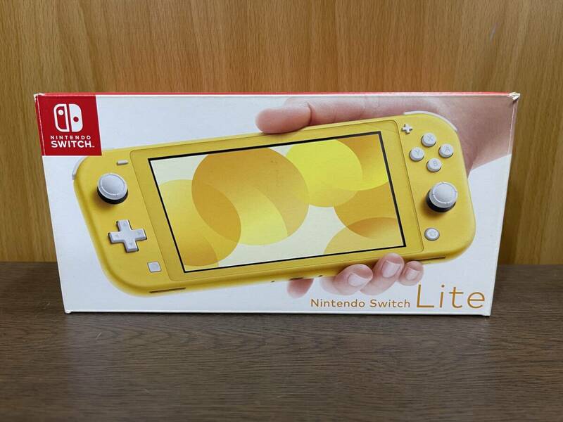 25) Nintendo Switch Lite ニンテンドースイッチライト イエロー