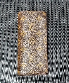 LOUIS VUITTON　ルイ・ヴィトン　エテュイ リュネット サーンプル　モノグラム メガネケース