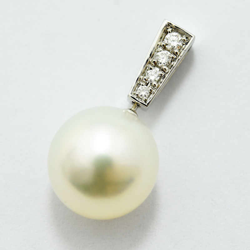 ミキモト ペンダントトップ MIKIMOTO 白蝶真珠 10.8mm ダイヤモンド 南洋 パール K18WG 新品仕上げ 中古