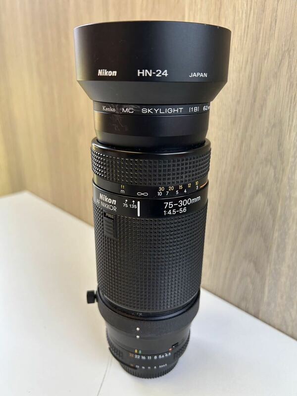 Nikon (ニコン) ズームレンズ AF Zoom-Nikkor 70-300mm 中古品