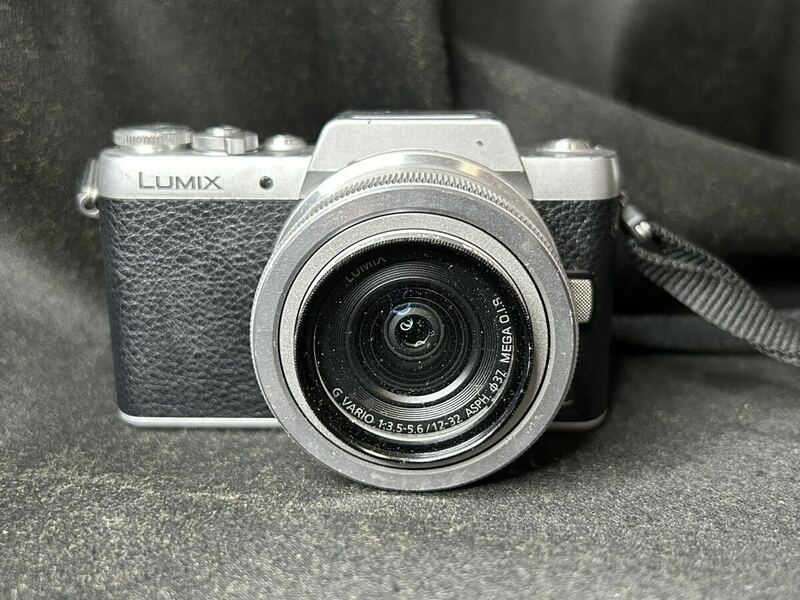 デジタルカメラ Panasonic LUMIX DMC-GF7 ミラーレス一眼カメラ パナソニック 電池パック無し