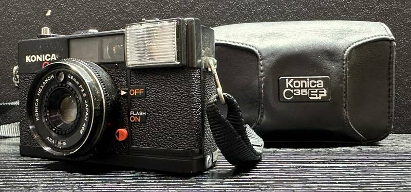 KONICA C35 EF ブラック /KONICA HEXANON 38mm F2.8 コニカ コンパクト フィルムカメラ #2419