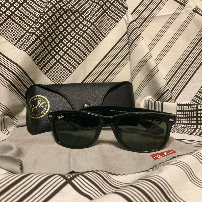 Ray-Ban レイバン サングラス RB 2132-F ニューウェイファーラー 5518 140 専用ケース付 ITALY製　【0604-1】