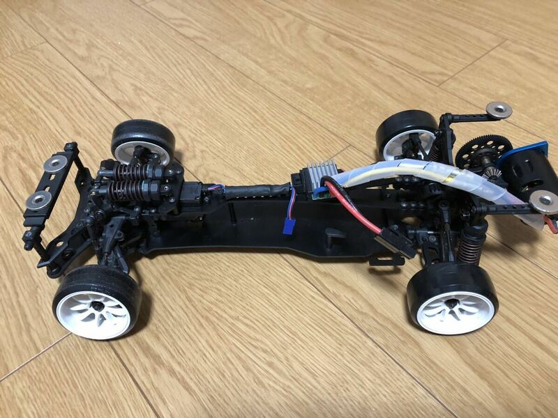 3RACING　SAKURA　D5　RR　シャーシ　モーター　アンプ　サーボ　走行少な目