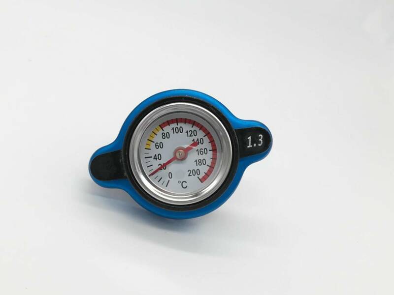 送料無料 水温計付 1.3k ラジエターキャップ Lサイズ ラジエーターキャップ 新品 未使用 汎用 ブルー