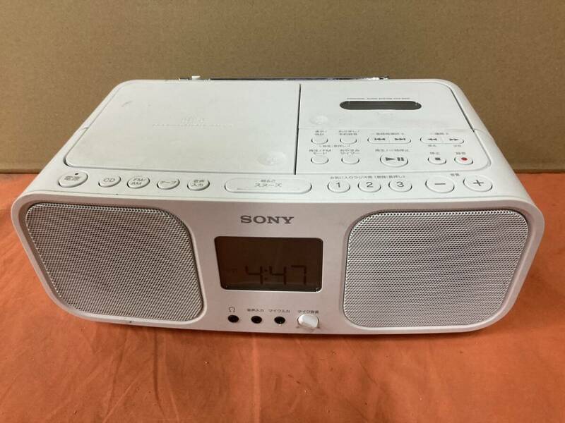 【中古】大阪引取歓迎　ソニー　CDラジオカセットレコーダー　CFD-S401　ホワイト　ワイドFM対応　大型液晶　電池駆動可能【KTFI001】