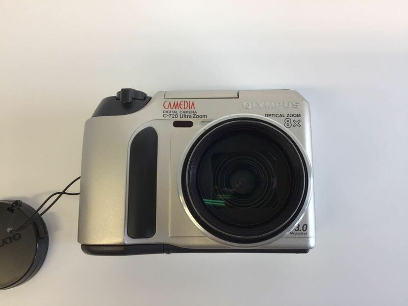 16522 【動作品】 OLYMPUS オリンパス CAMEDIA C-720 Ultra Zoom コンパクトデジタルカメラ 電池式 