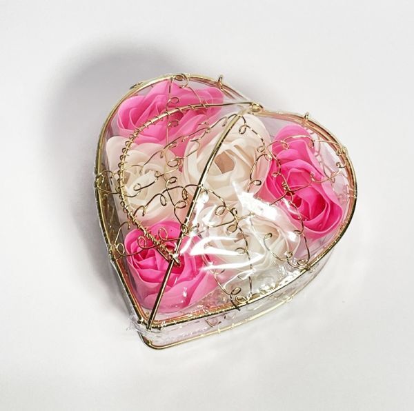 アイアンバスケット ローズ ソープ フラワーギフトボックス 石けん 石鹸 花 ピンク ホワイト ギフト プレゼント 飾り インテリア 置物