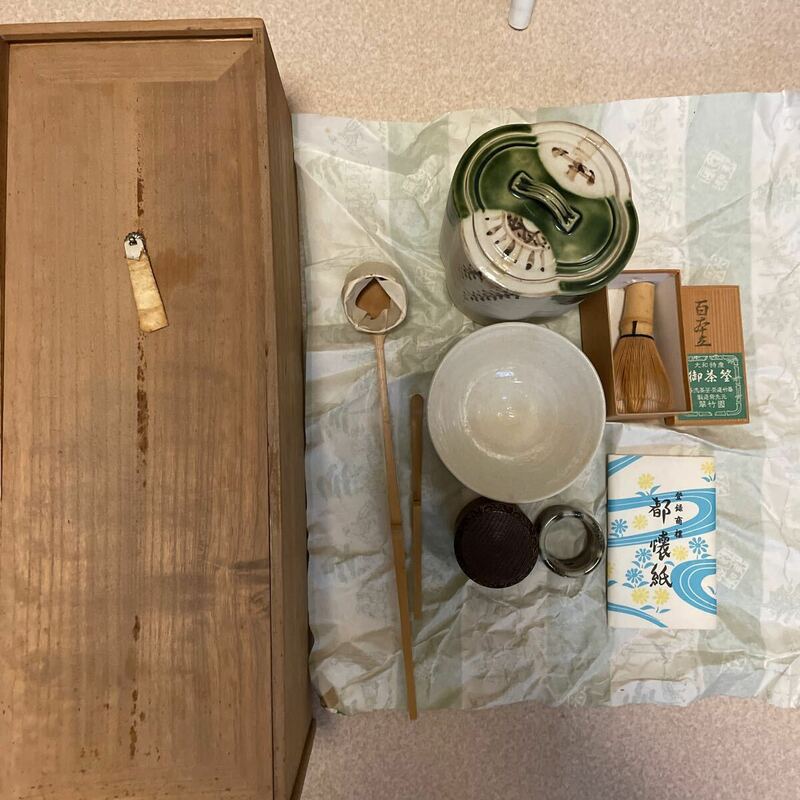 茶道具 セット 木箱 茶器 茶碗 陶器 御茶筌 茶筌 茶杓 懐紙 棗 柄杓 水差し