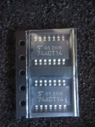 P0041　TOSHIBA　シュミットトリガーインバーター？　TC74ACT14　未使用品ですが長期保存品　2個セット