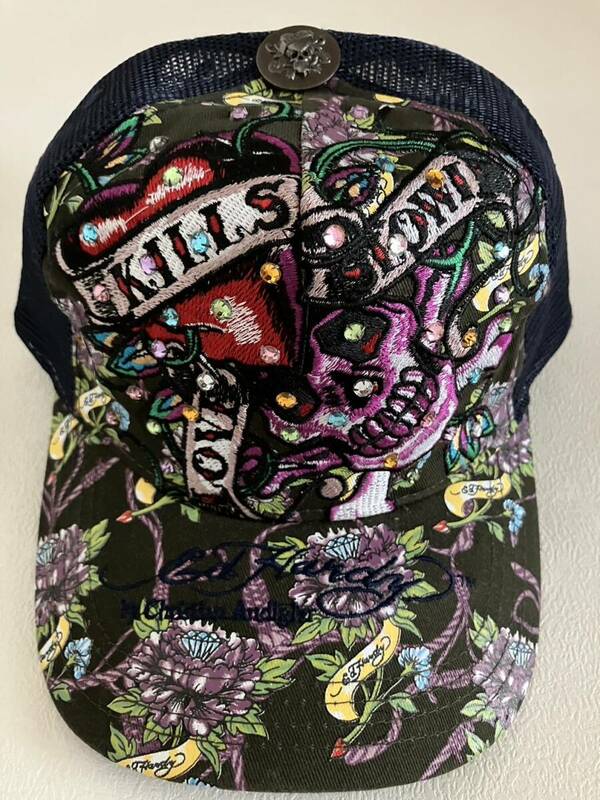 【新品未使用、正規品、本物】 Ed Hardy エド・ハーディー ラインストーン スカル ラブキルズ 刺繍 キャップ 帽子 紺色系