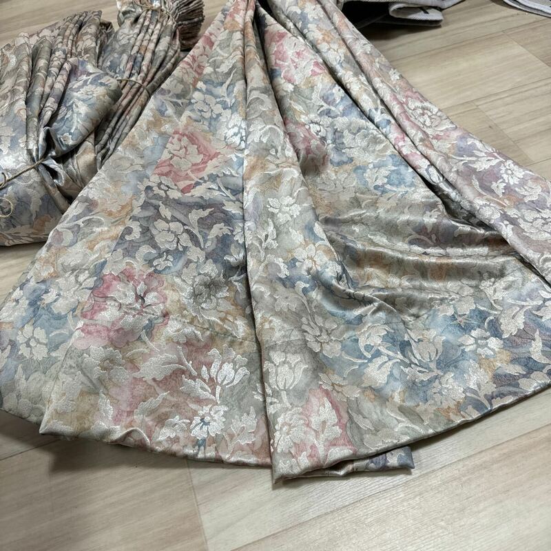 中古品 リリカラ カーテン 2枚組 総380cm巾×250cm高 