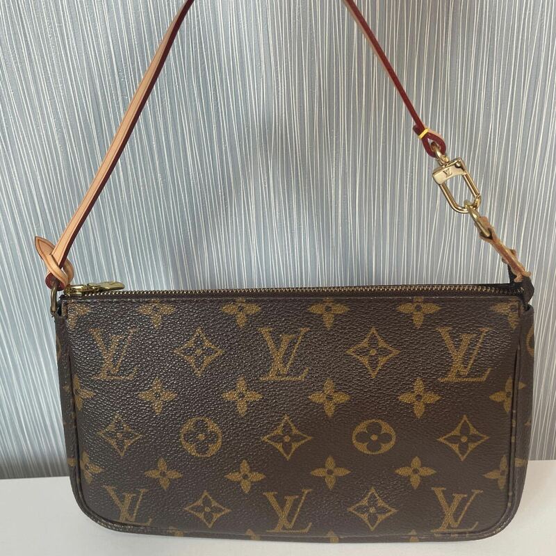 LOUIS VUITTON ルイヴィトン モノグラム ポシェット アクセソワール M51980