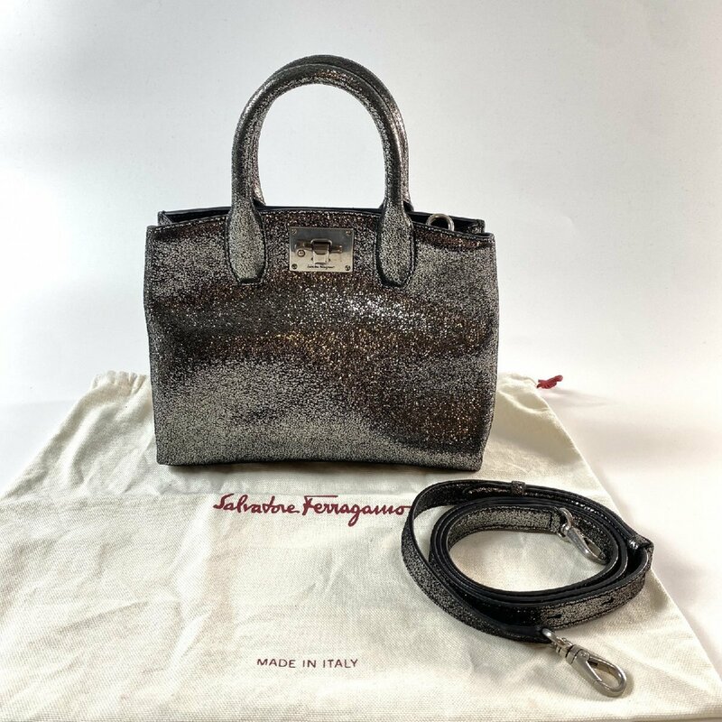 美品 サルヴァトーレフェラガモ Ferragamo レディース 2way ハンドバッグ ショルダーバッグ