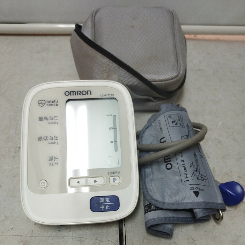 オムロン 自動電子血圧計HEM-7210【60サイズ】