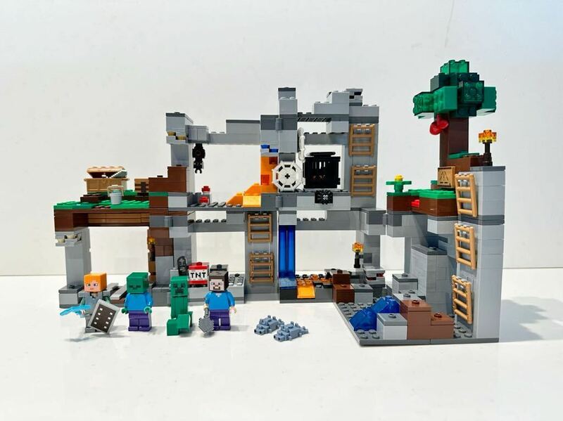 LEGO レゴ 【21147 The Bedrock Adventures】