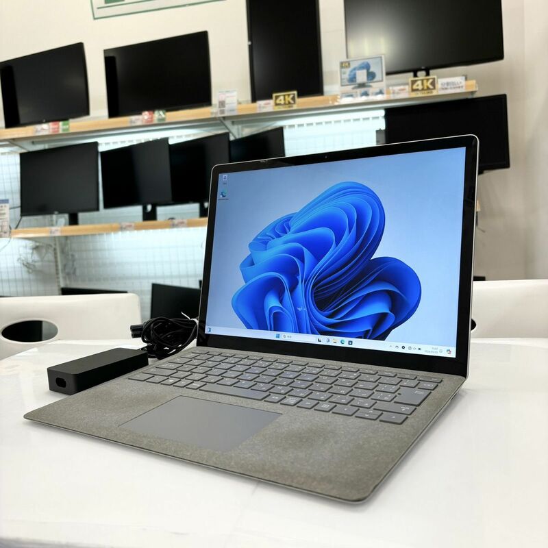 PC堂 Windows11 Microsoft Surface Laptop2 1769 Core i7-8650U メモリ8GB M.2 SSD 256GB 13.5インチ T009952