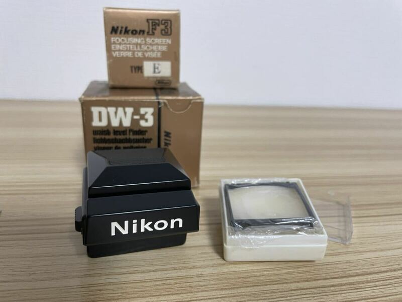 美品 Nikon ニコン F3 DW-3 ウェストレベルファインダー フォーカシングスクリーン カメラアクセサリー 箱付き