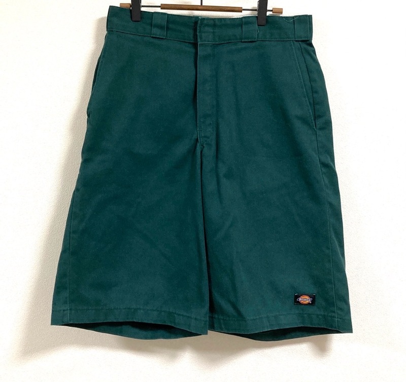 即決 ディッキーズ Dickies ルーズフィット ハーフパンツ 短パン ショートパンツ ワークパンツ メンズ W32 ウエスト約82㎝ ショーパン