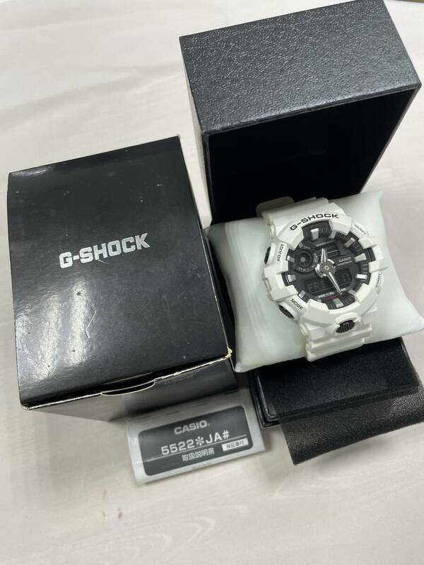 CASIO　カシオ　G-SHOCK　ジーショック　箱付腕時計　5522※JA　GA-700-7A　ケースホワイト　文字盤ブラック　 