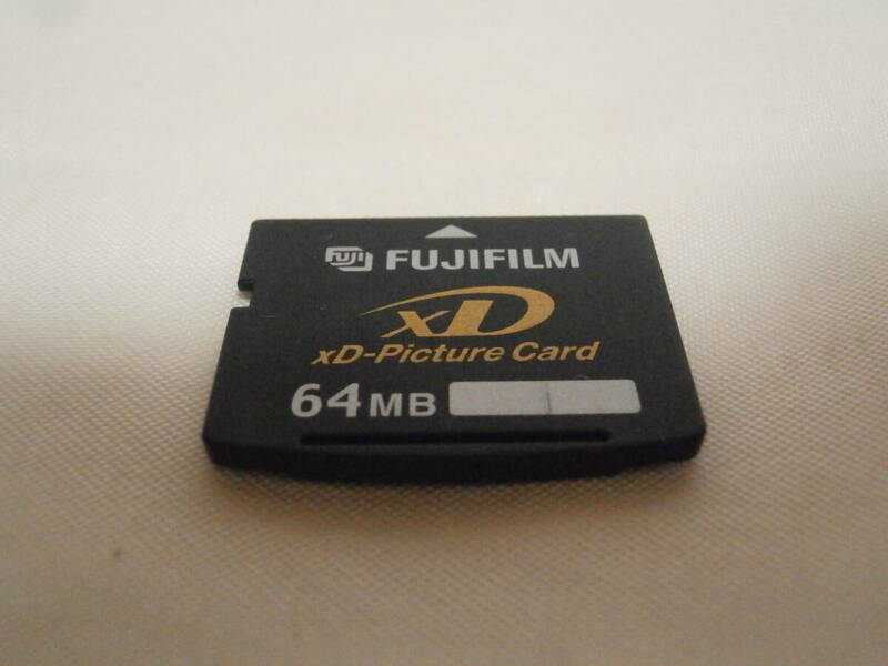 xD ピクチャーカード FUJIFILM 64MB