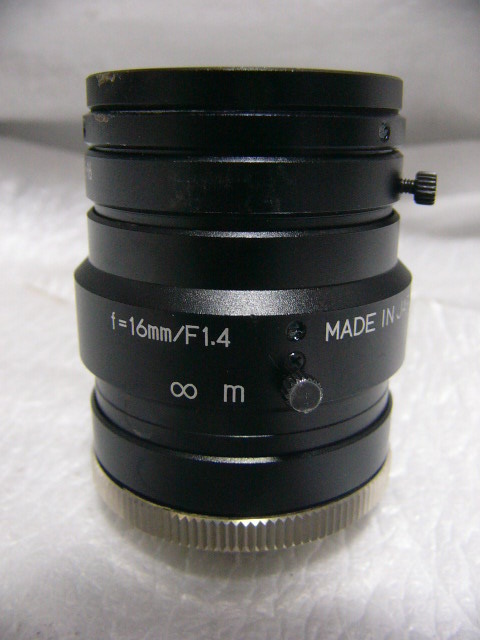 ★動作保証 Keyence CA-LHW16 Cマウントレンズ 1"型大口径 16mm F1.4 ラインスキャンカメラ2K/4K用