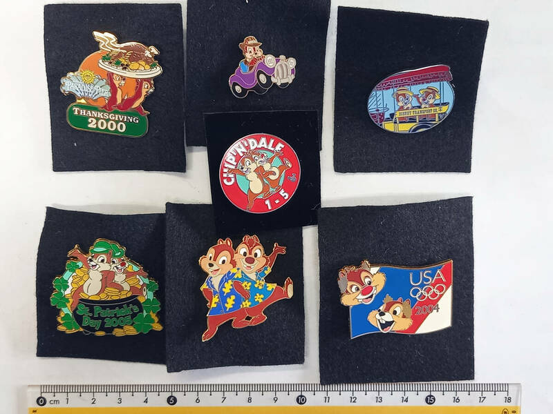 ● レア物　 Disney pin ディズニー　チップ＆デール　ピン　7個セット
