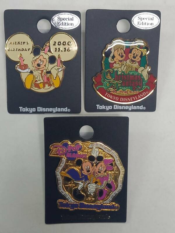 ● レア物　 Disney pin ディズニー　POP Magic クリスマスファンタジー　ミッキーバースデーピン　計3個セット