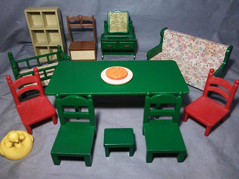 シルバニアファミリー 初期 緑の家具 他色々セット テーブル 椅子 鏡台 ベビーベッド 棚 1986年 エポック社