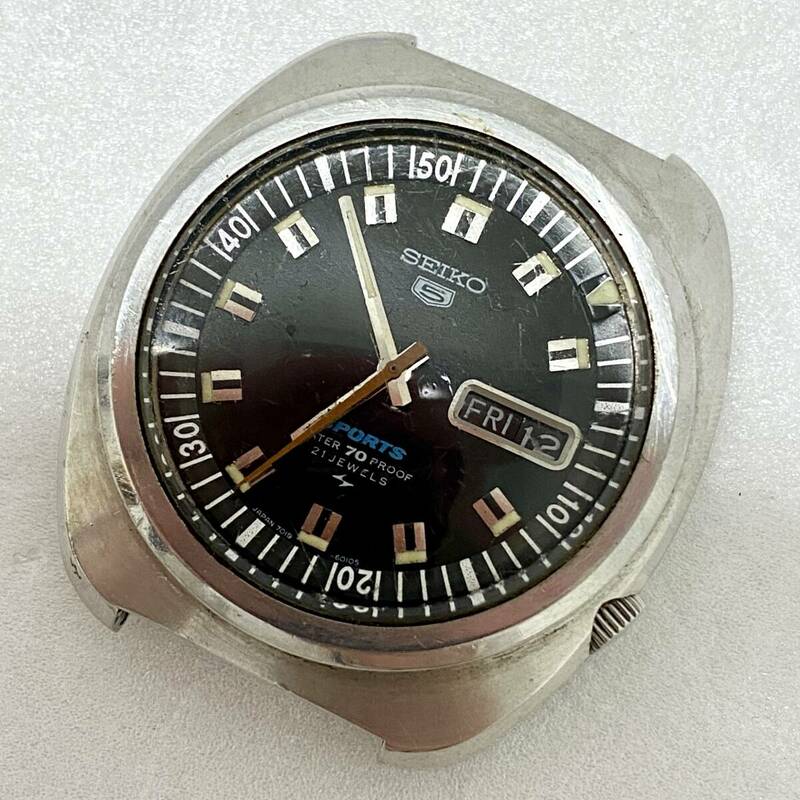 【ジャンク】 SEIKO 5 7019-5000 セイコー ファイブ スポーツ 腕時計 バンド無 部品取り アンティーク 不動 21石 21J 21JEWELS 中古