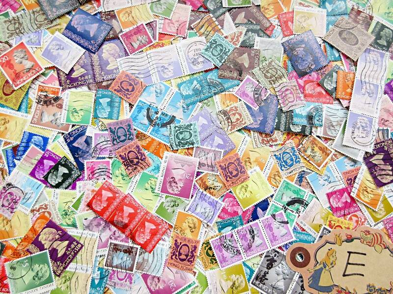 【Ｅ】香港切手 エリザベス女王500枚セット 使用済み切手 外国切手 大量セット まとめて 紙モノ コラージュ ビンテージ ジャンクジャーナル