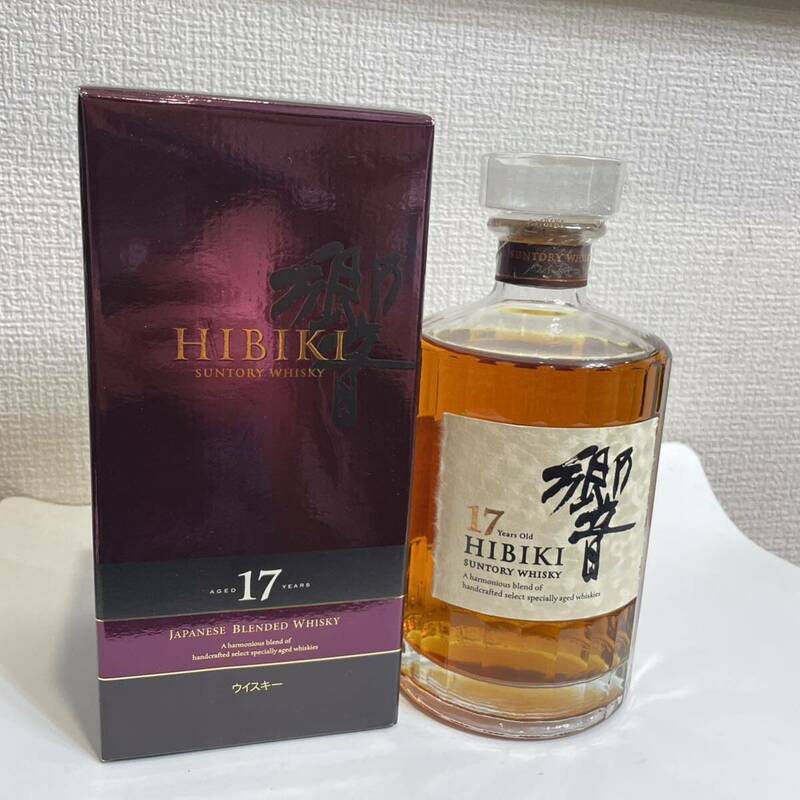 サントリーウイスキー　響17年　箱付き　未開封①SUNTORY HIBIKI