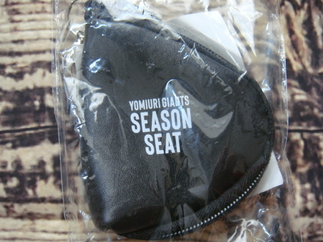 読売ジャイアンツ^,,.YOMIURI GIANTS(SEASON SEAT)ファスナーに取り付けるプチポーチ[本体サイズ:約10×2.5×7.5cm]_.,,^「新品」