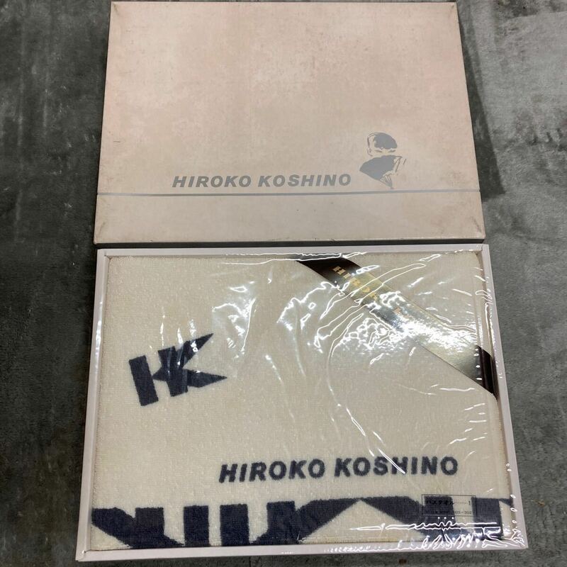 HIROKO KOSHINO バスタオル 