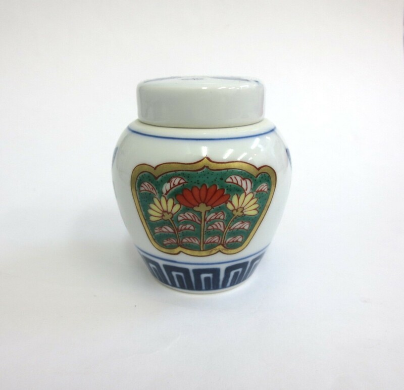 【6-6】栄山 茶入れ 花文様 伝統 アンティーク 茶道 茶器 陶器 アンティーク